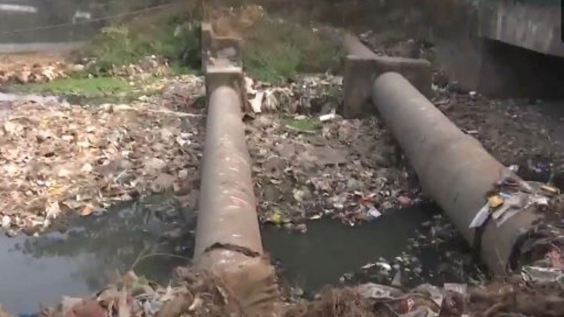 Sewage pipeline in Indore