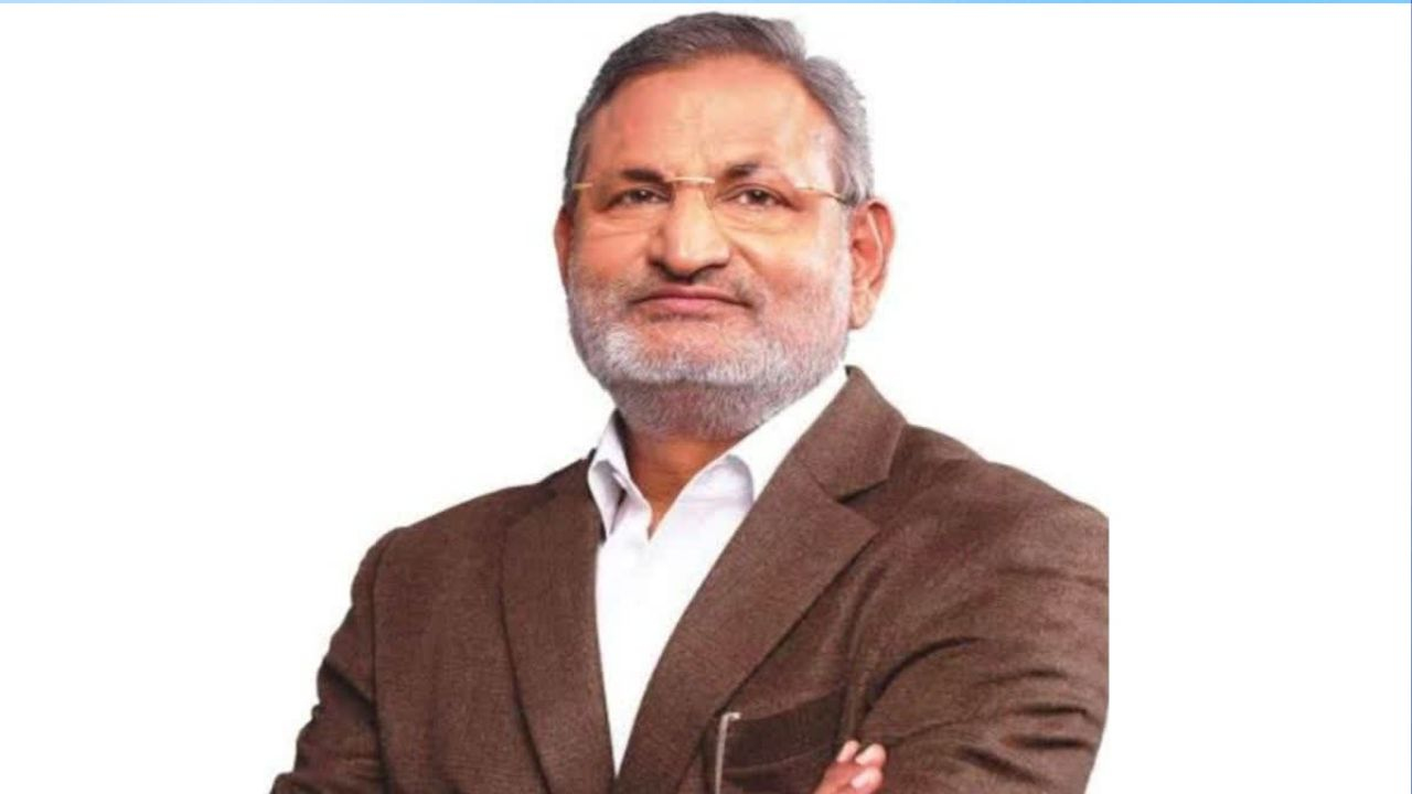 Manikrao Kokate, Maharashtra Minister