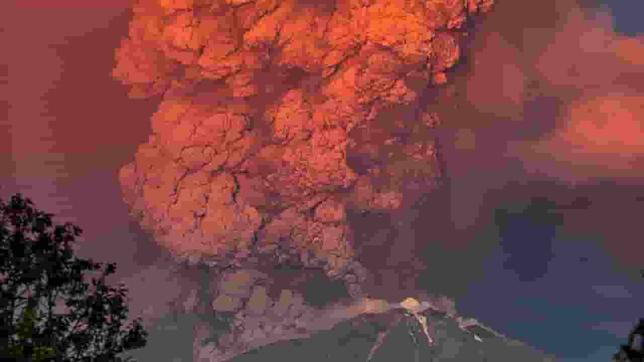 volcano । Photo Credit: X/@_SashaDulic_