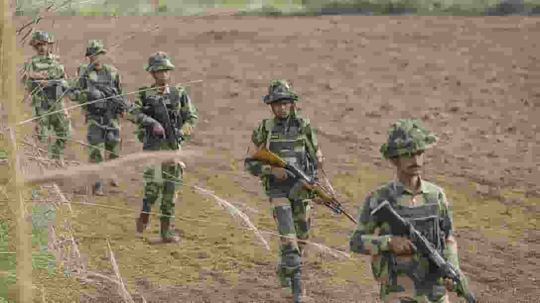 पाकिस्तानी सीमा से घुसपैठ कर रहा था शख्स, BSF ने मारी गोली Representational Image । Photo Credit: AI Generated