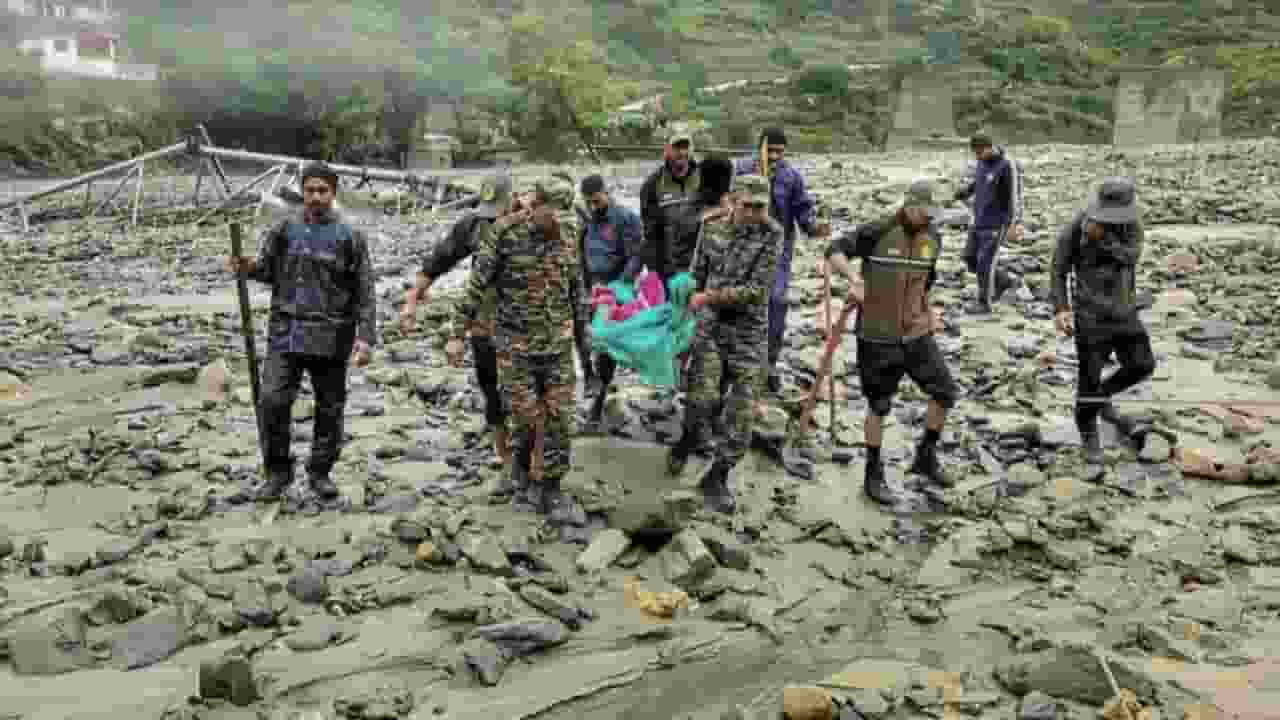 उत्तरकाशी में रेस्क्यू में आ रही दिक्कत, अब बादल फटने पर भी उठे सवाल uttarkashi dharali