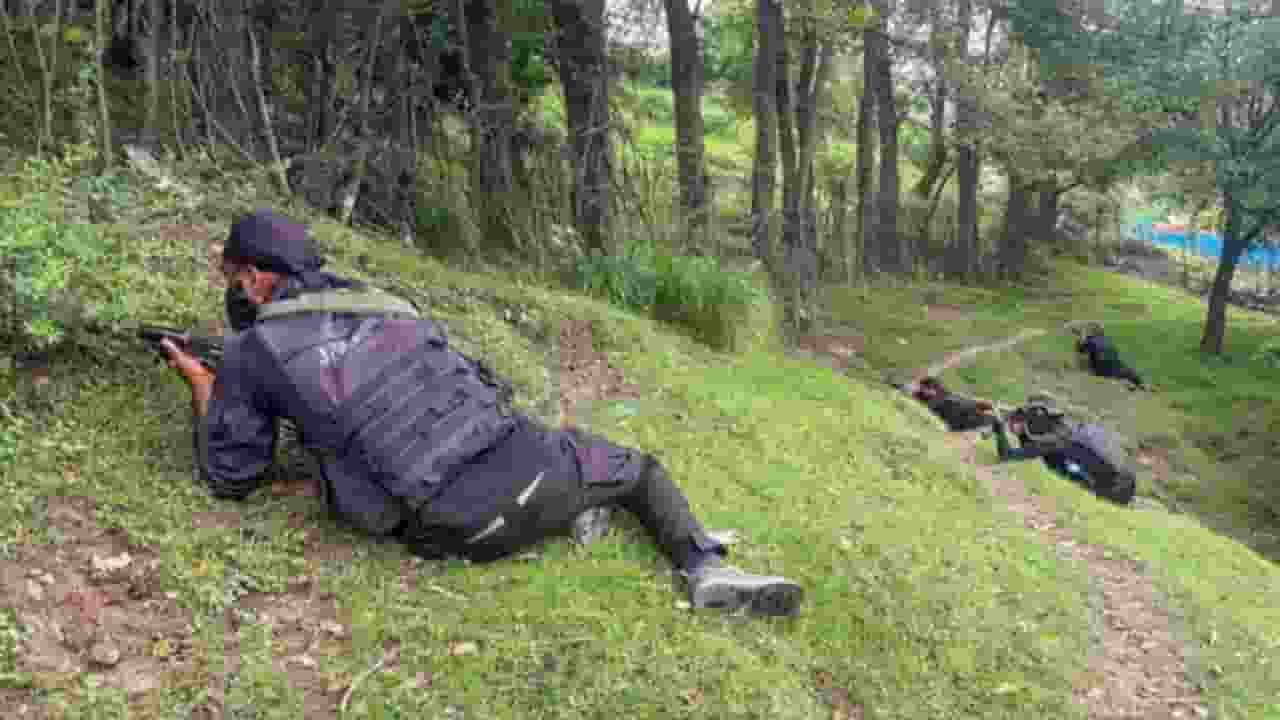 ऑपरेशन अखल के 9 दिन, 2 जवान शहीद, अब तक 3 आतंकी ढेर Operation Akhal