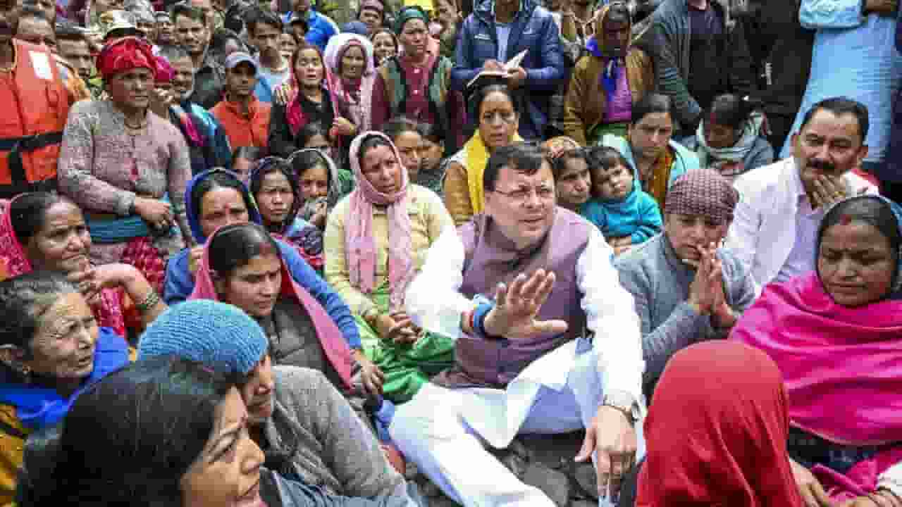 उत्तरकाशी के धराली आपदा पीड़ितों के लिए 5 लाख की तत्काल मदद की घोषणा Uttarkashi floods
